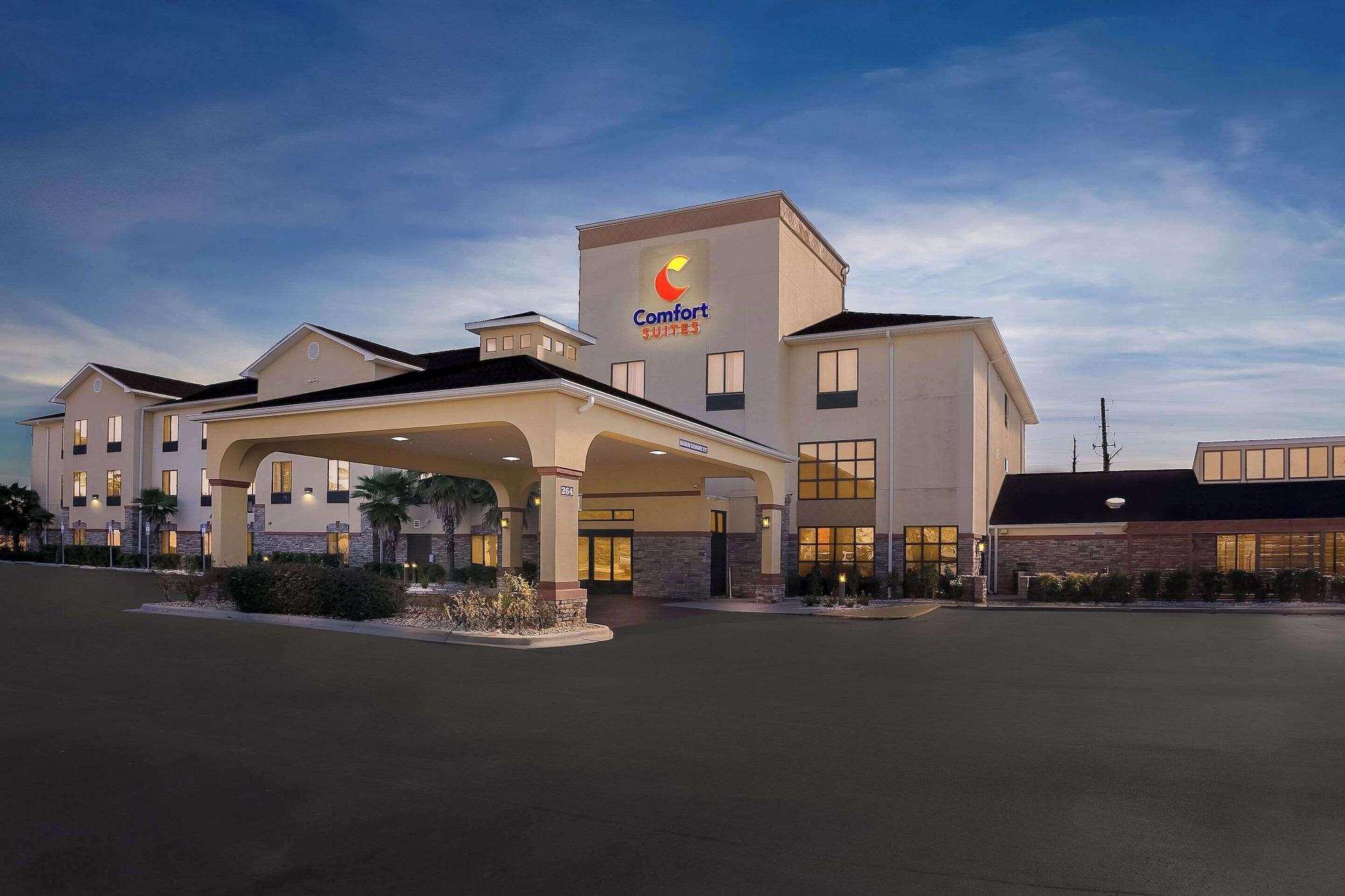 Vista Exterior Comfort Suites