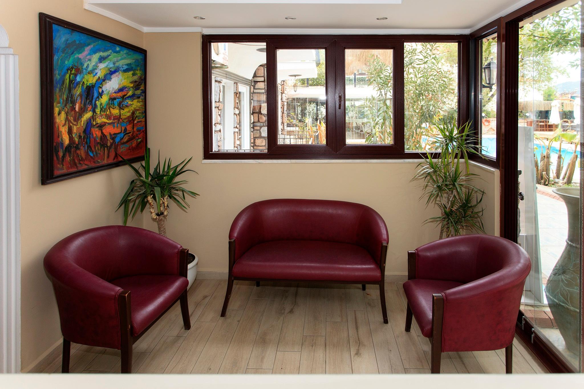 Vista Lobby Green Peace