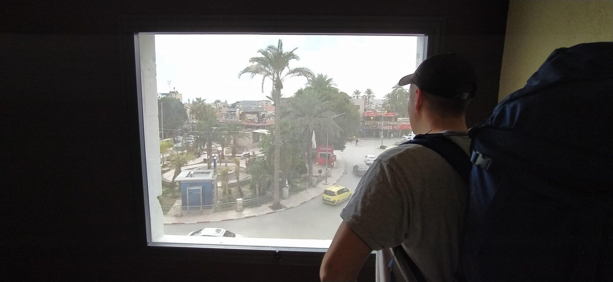 Varios MOUNT41 Hostel