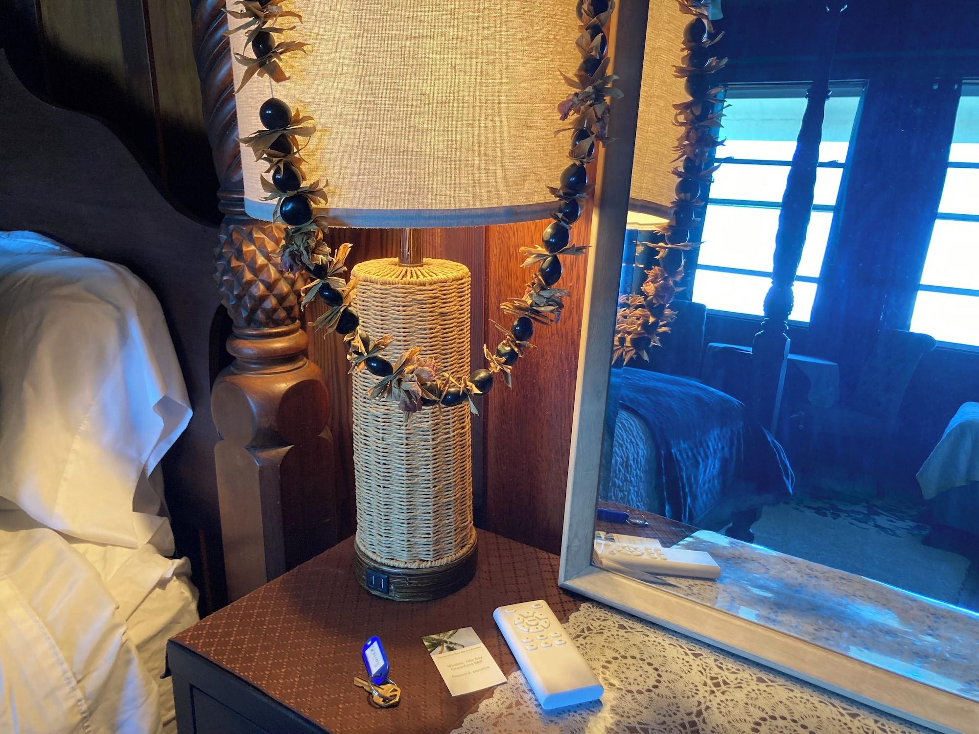 Habitación Hilo Bay Oceanfront B&B