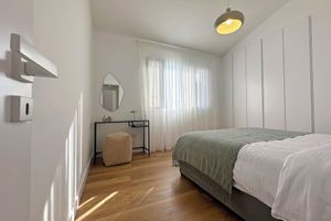 Alojamiento - New 3 Bedroom Home-BBQ-Office-Lemon Tree Garden