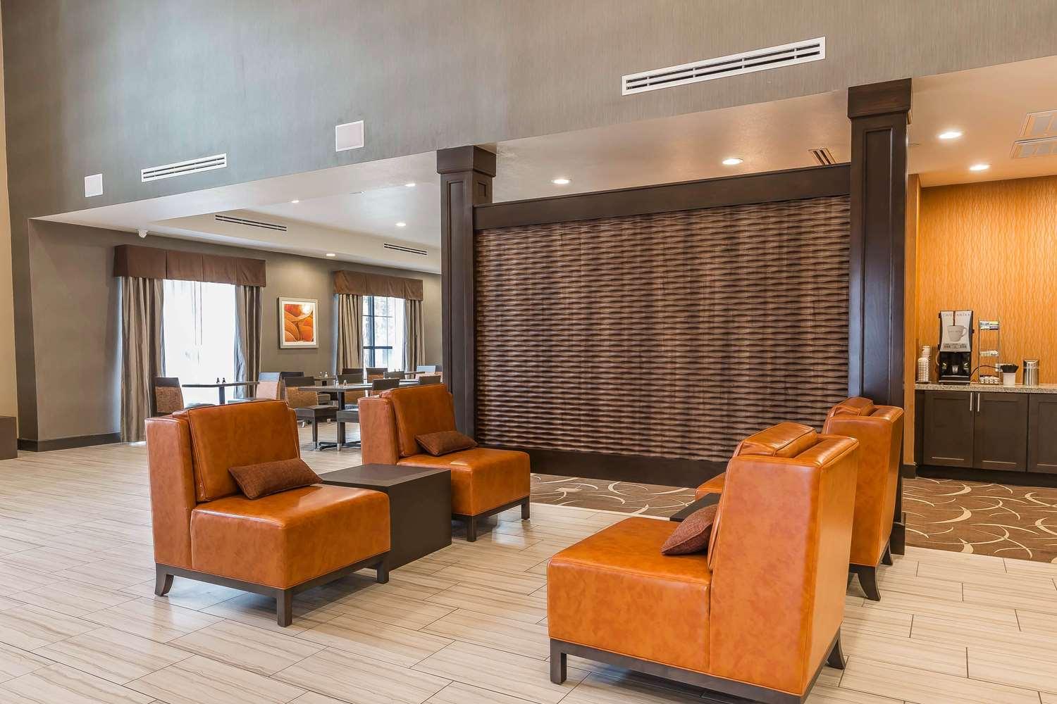 Vista do lobby Comfort Suites Northwest Houston at Beltway 8