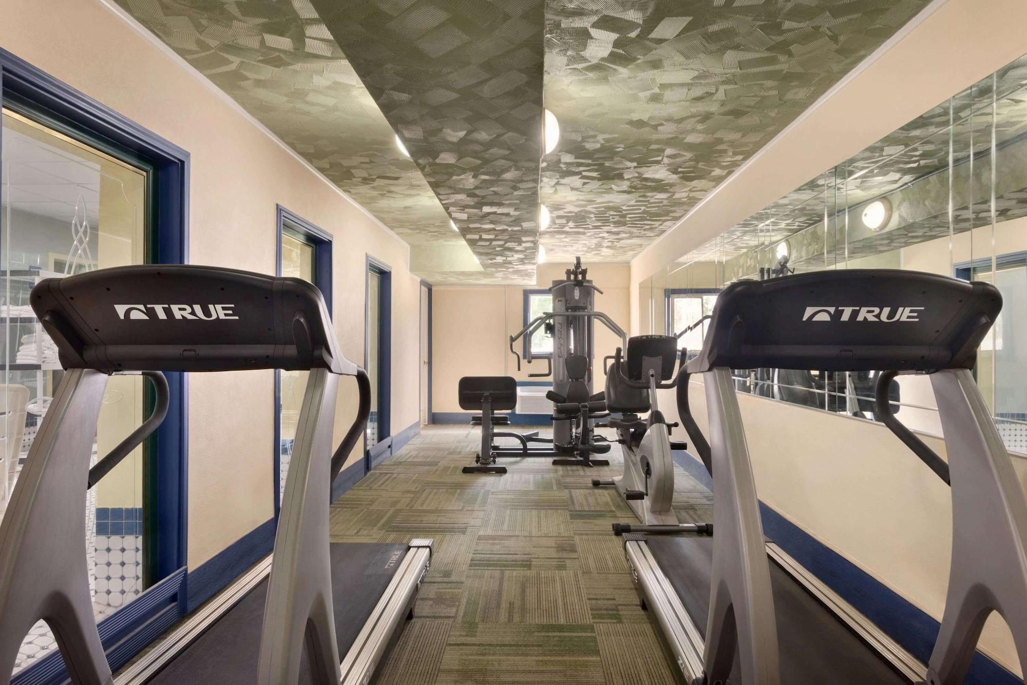 Gimnasio Baymont by Wyndham Des Moines North
