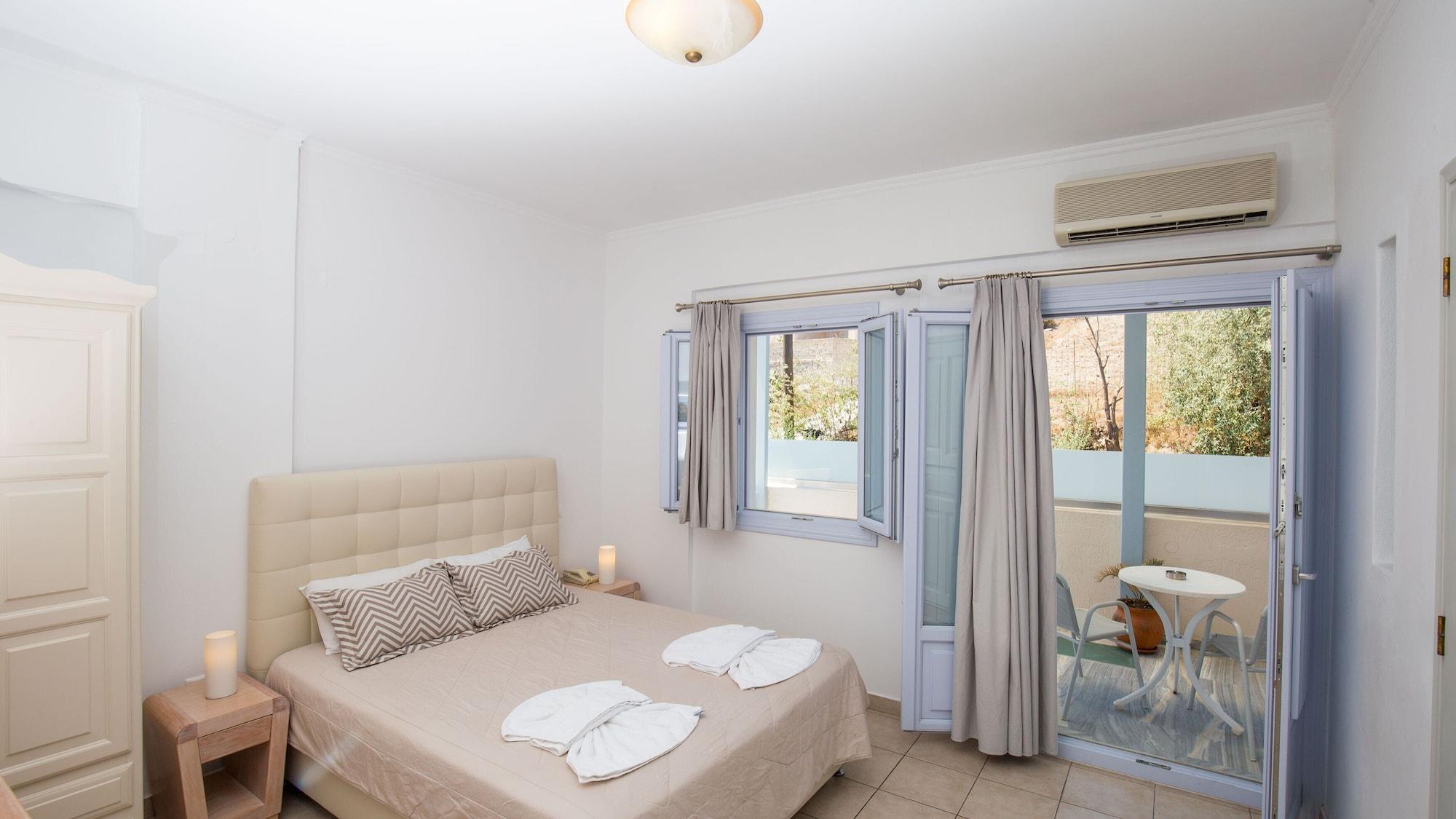 Habitación Erato Apartments