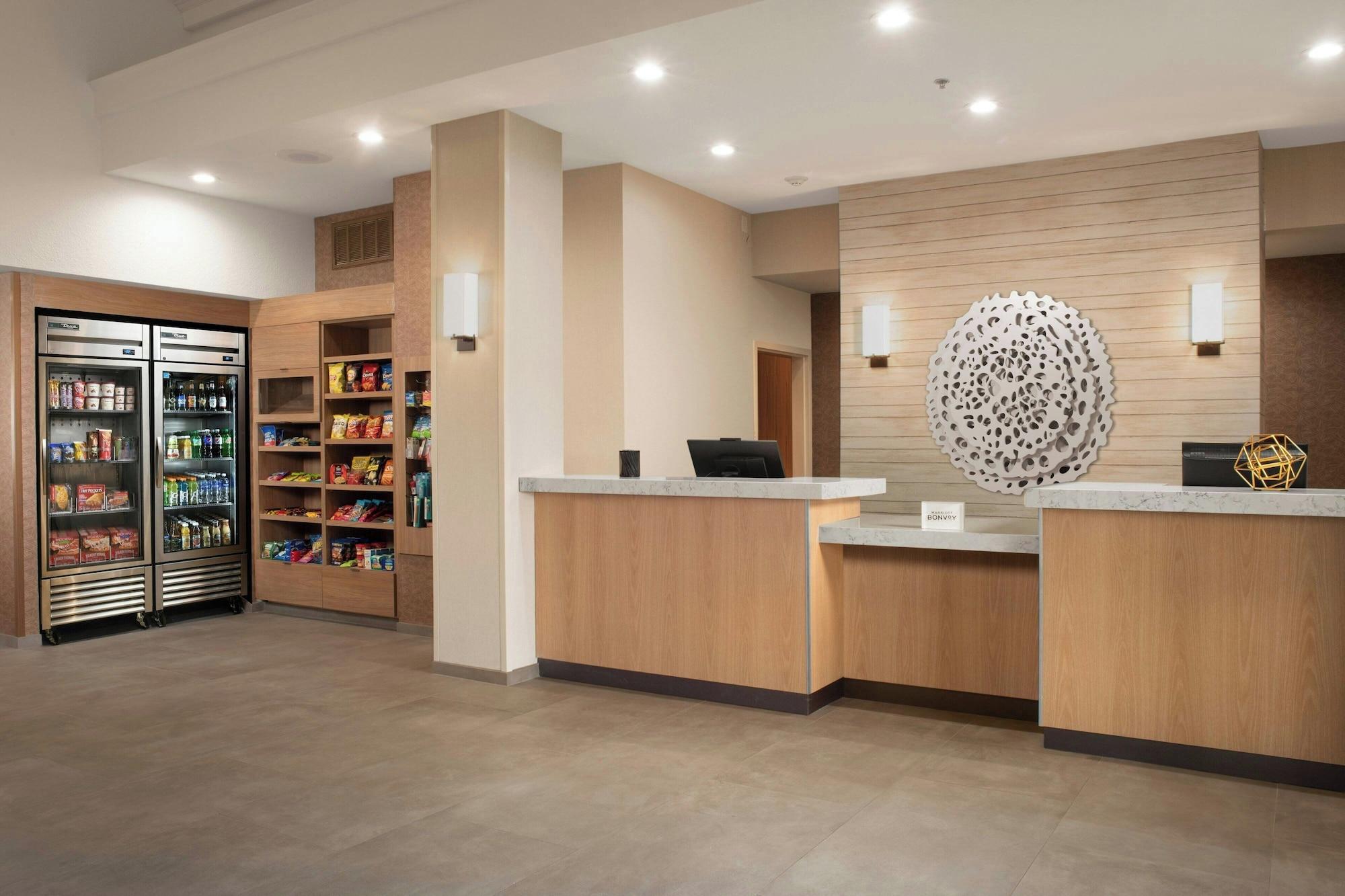 Vista Lobby Fairfield Inn & Suites by Marriott San Angelo