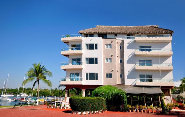 Marina Banderas Suites - Hoteles 4 estrellas en Puerto Vallarta, México