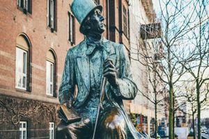 Actividad - Juego de exploración de la ciudad: Descubre La Sirenita y El Príncipe