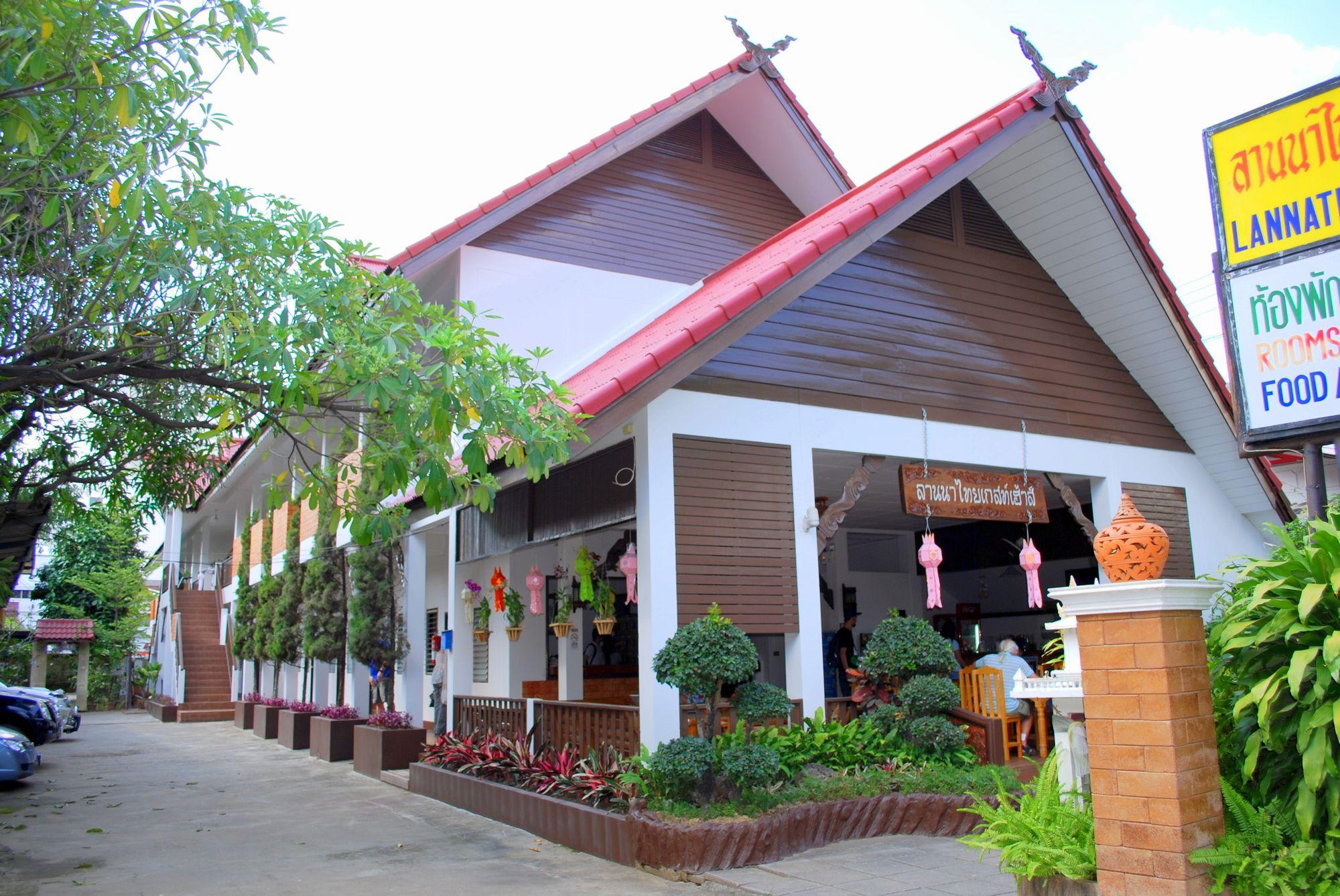 Varios Lanna Thai Guesthouse