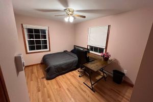 Alojamiento - Dog lover’s retreat with acres to roam, farm animals, and plenty to explore!