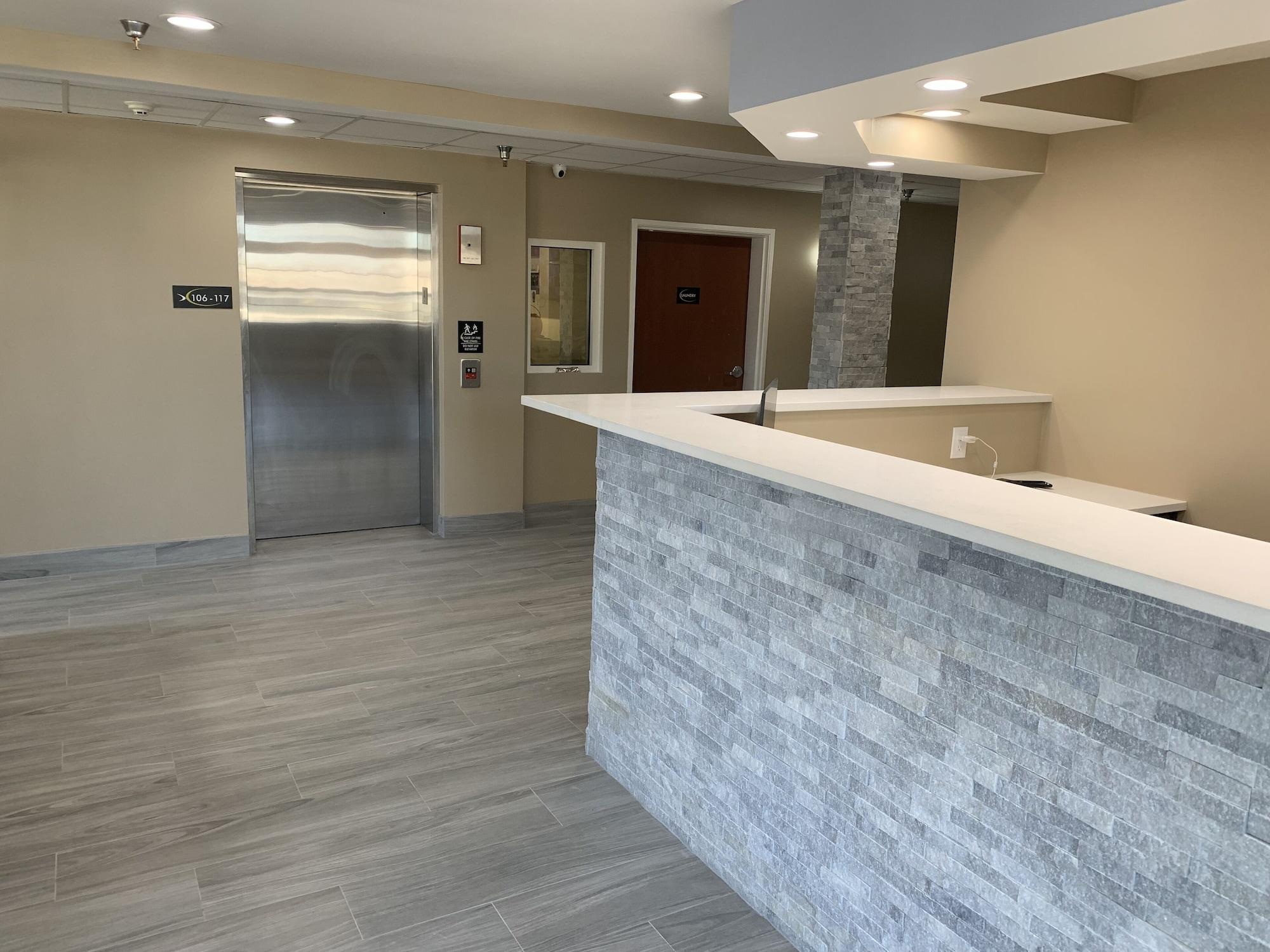 Vista Lobby Super 8 by Wyndham Joliet