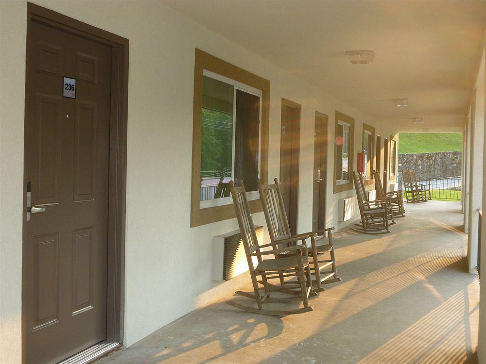 Varios Blue Ridge Inn