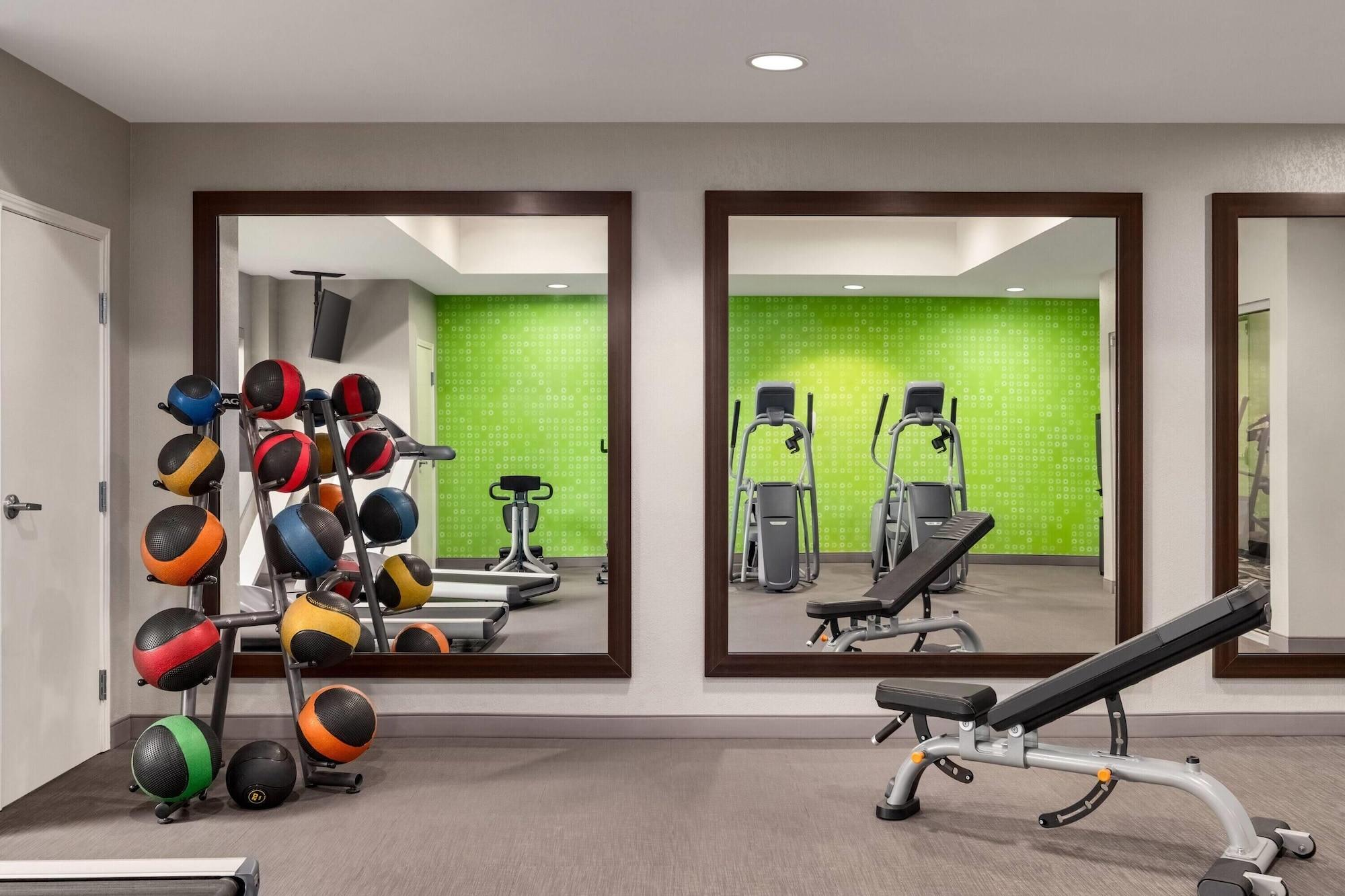 Gimnasio La Quinta Inn & Suites by Wyndham Arlington North 6 Flags Dr