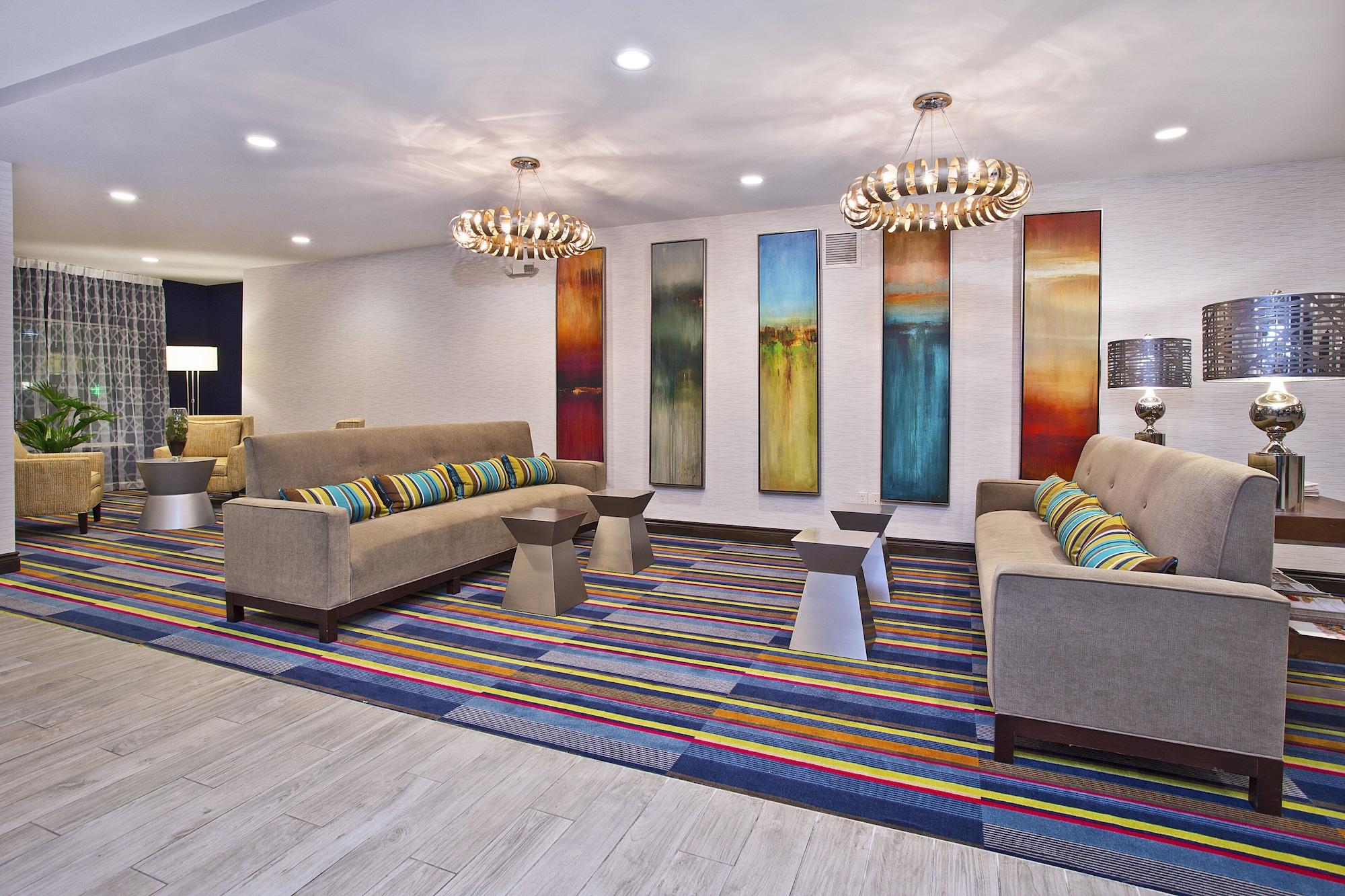 Vista Lobby Holiday Inn Express & Suites Ann Arbor West by IHG