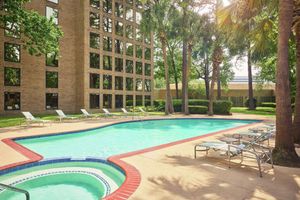 Alojamiento - DoubleTree by Hilton Houston Intercontinental Airport