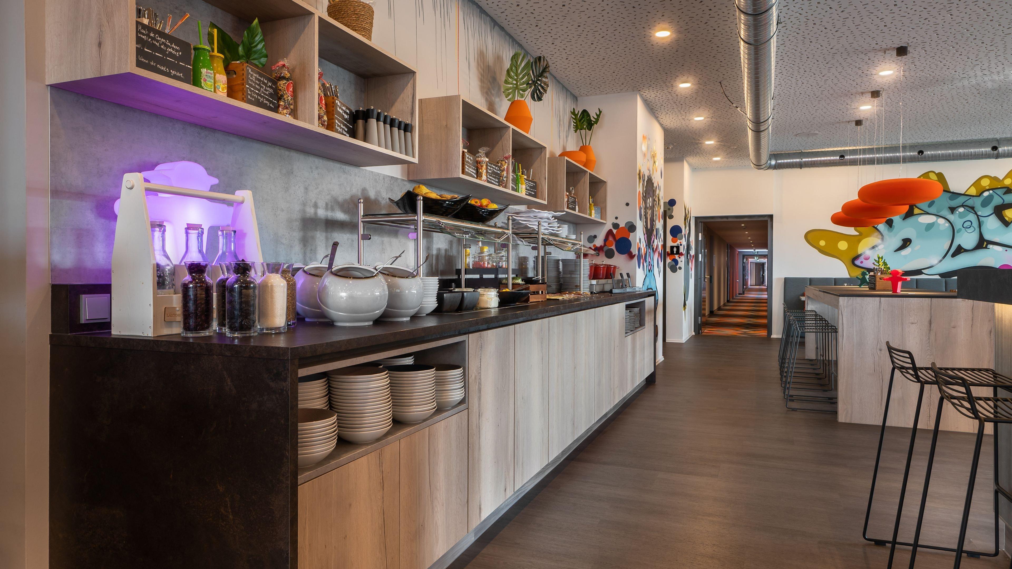 Restaurant Holiday Inn - the niu, Hide Berlin Friedrichshain by IHG