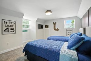 Alojamiento - Charming, 3-bedroom house, few minutes from the lake, centrally located to Cincy