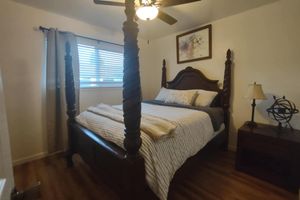 Alquiler Vacacional - House with New Addition King Size Bed, close to Downtown, St Helena, Kenwood