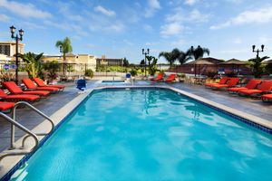 Paquete - DoubleTree Suites by Hilton Anaheim Rsrt - Conv Cntr