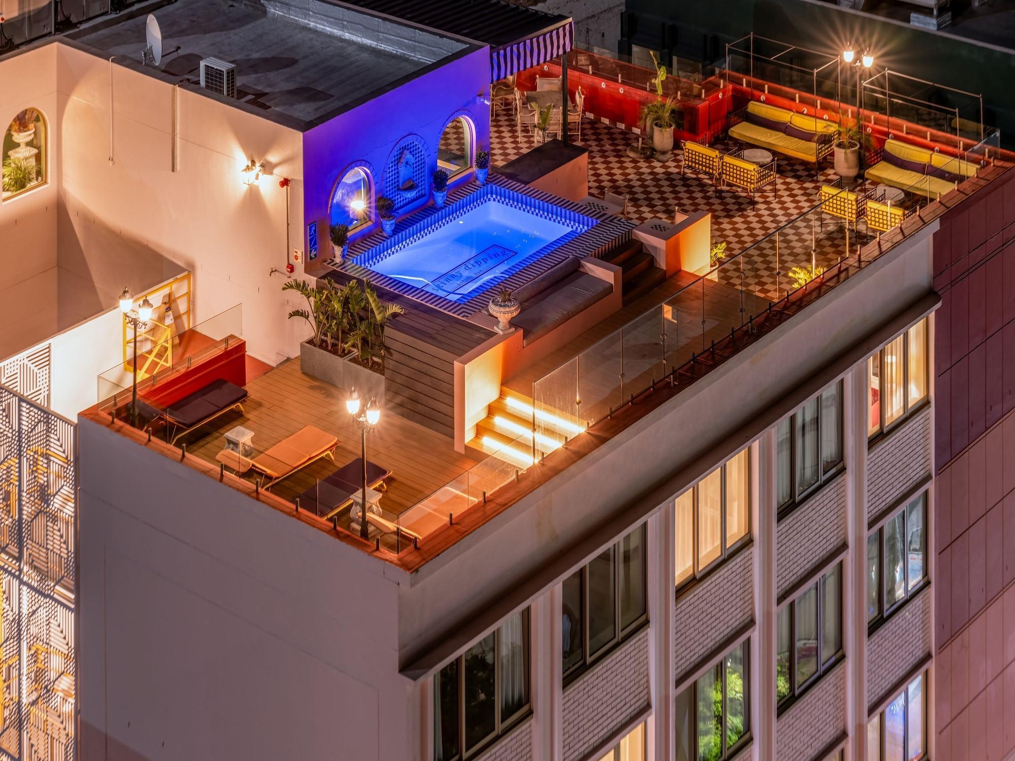Varios The Trade Boutique Hotel