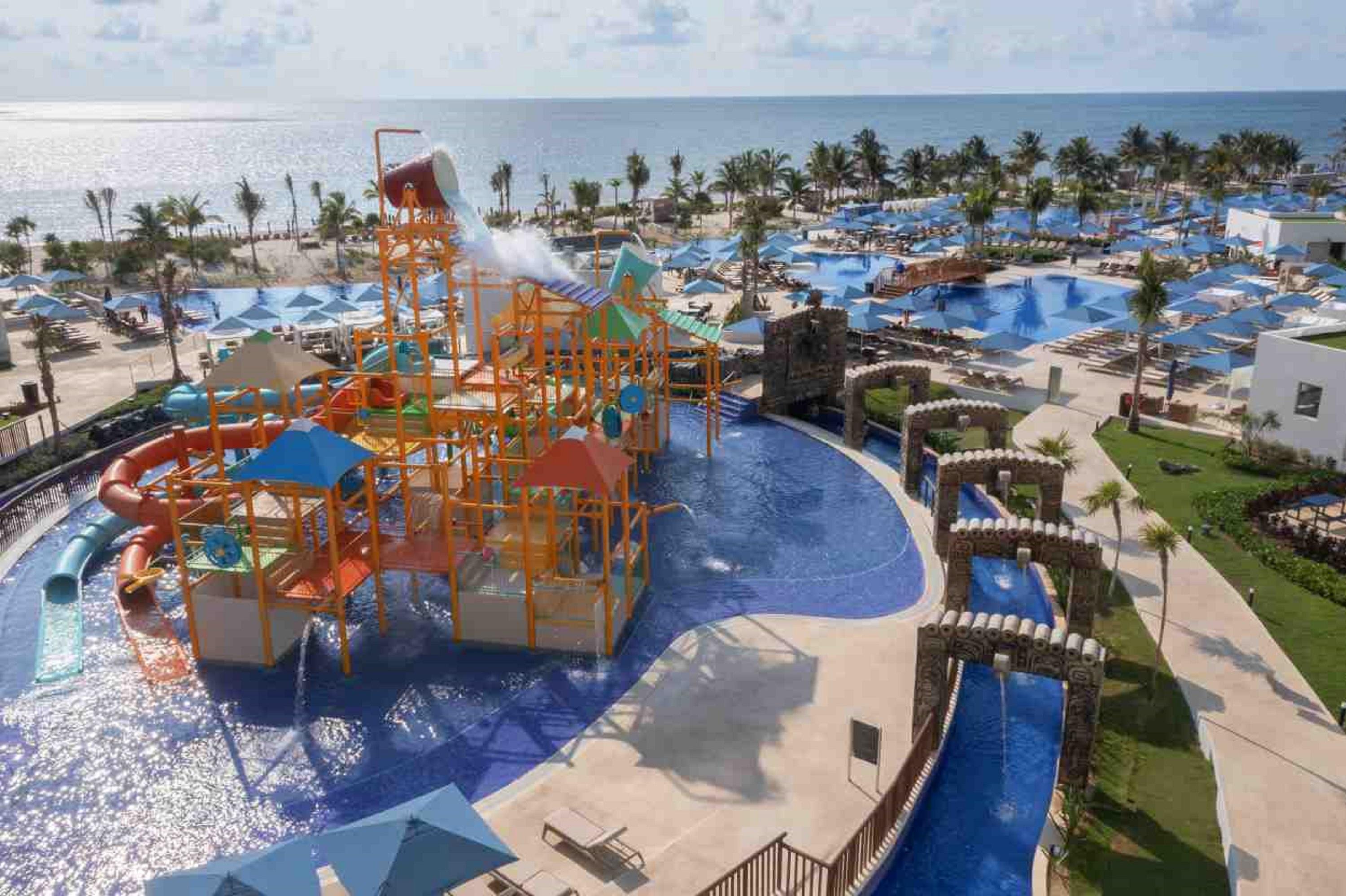 Vista Piscina Royalton Splash Riviera Cancun, An Autograph Collection All-Inclusive Resort