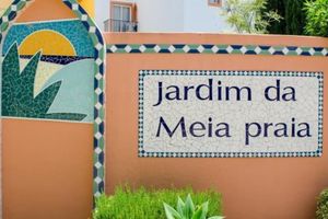 Alojamiento - Jardim Da Meia Praia Hotel