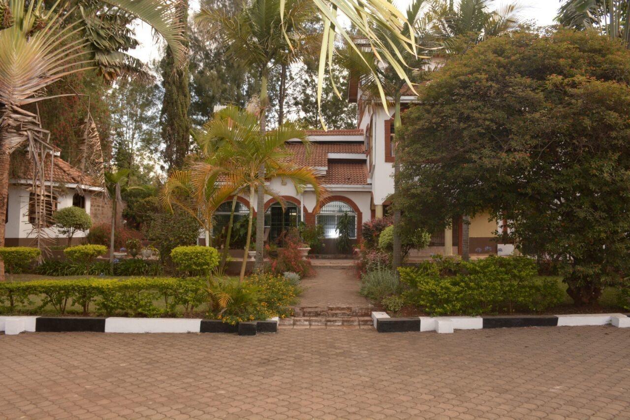 Vista Exterior Karen Bomas Inn