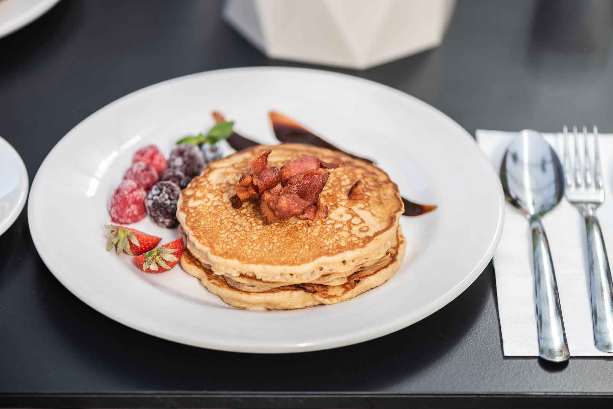 Restaurant Fulton Business Luxury Hotel