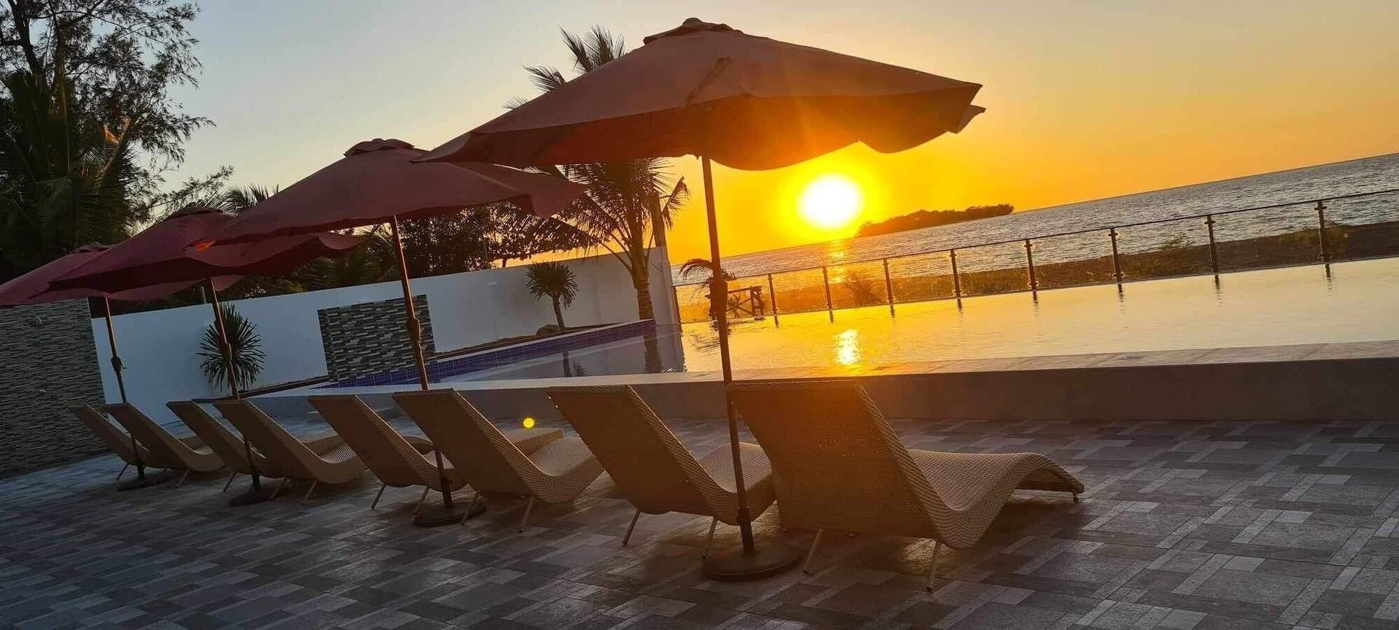 Varios Istana Baylon Resort