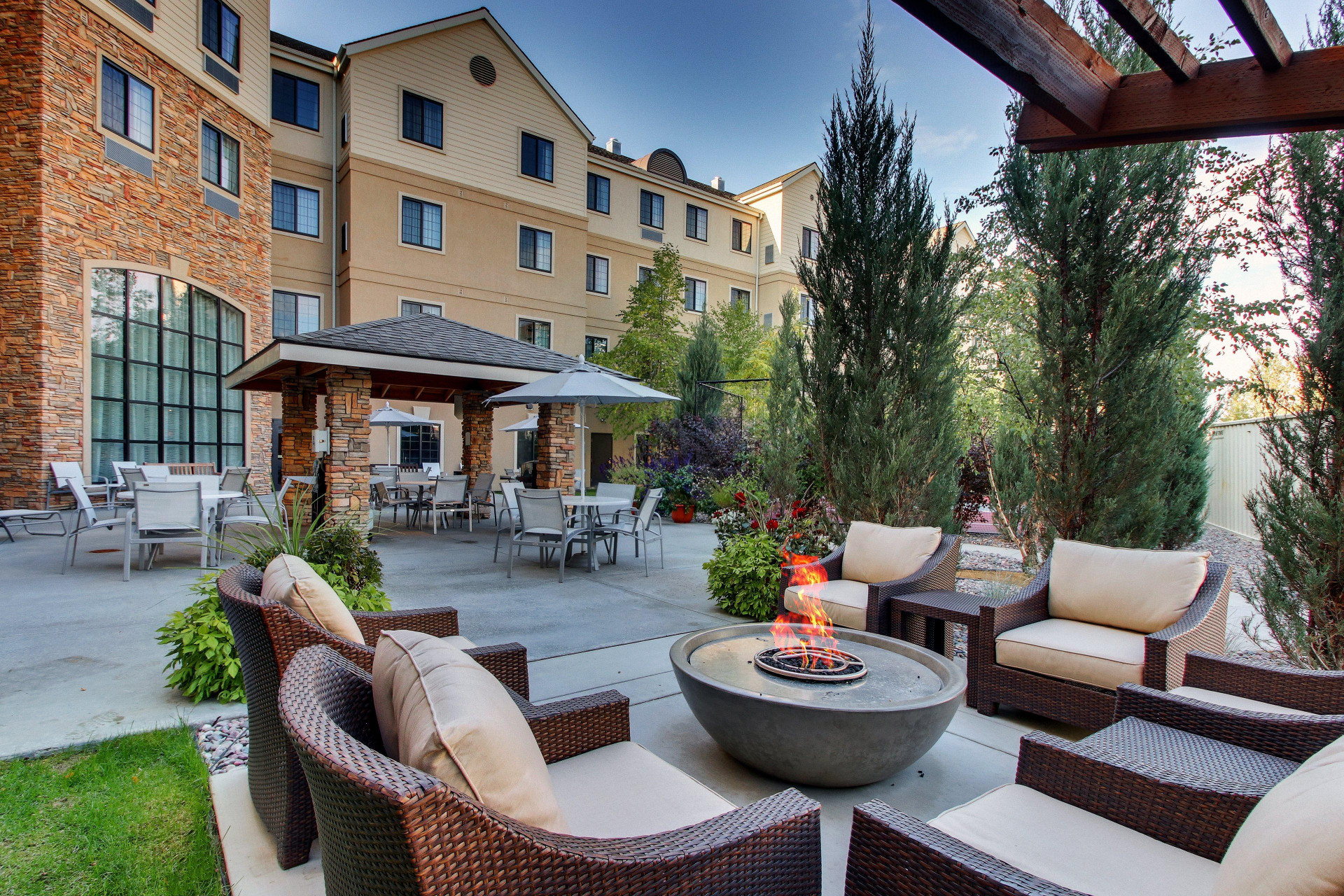 Vista Lobby Staybridge Suites Missoula by IHG