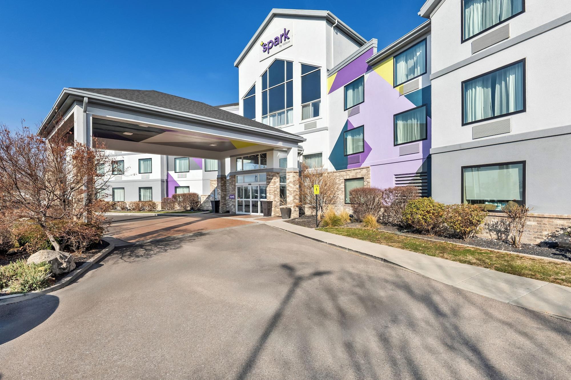 Vista Exterior Spark by Hilton Salt Lake City Central