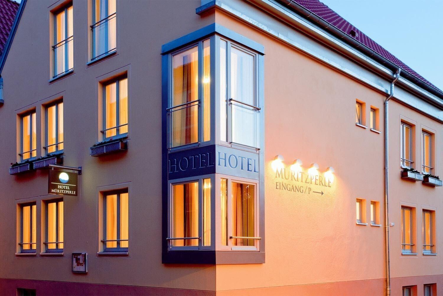 Vista Exterior Hotel Müritzperle