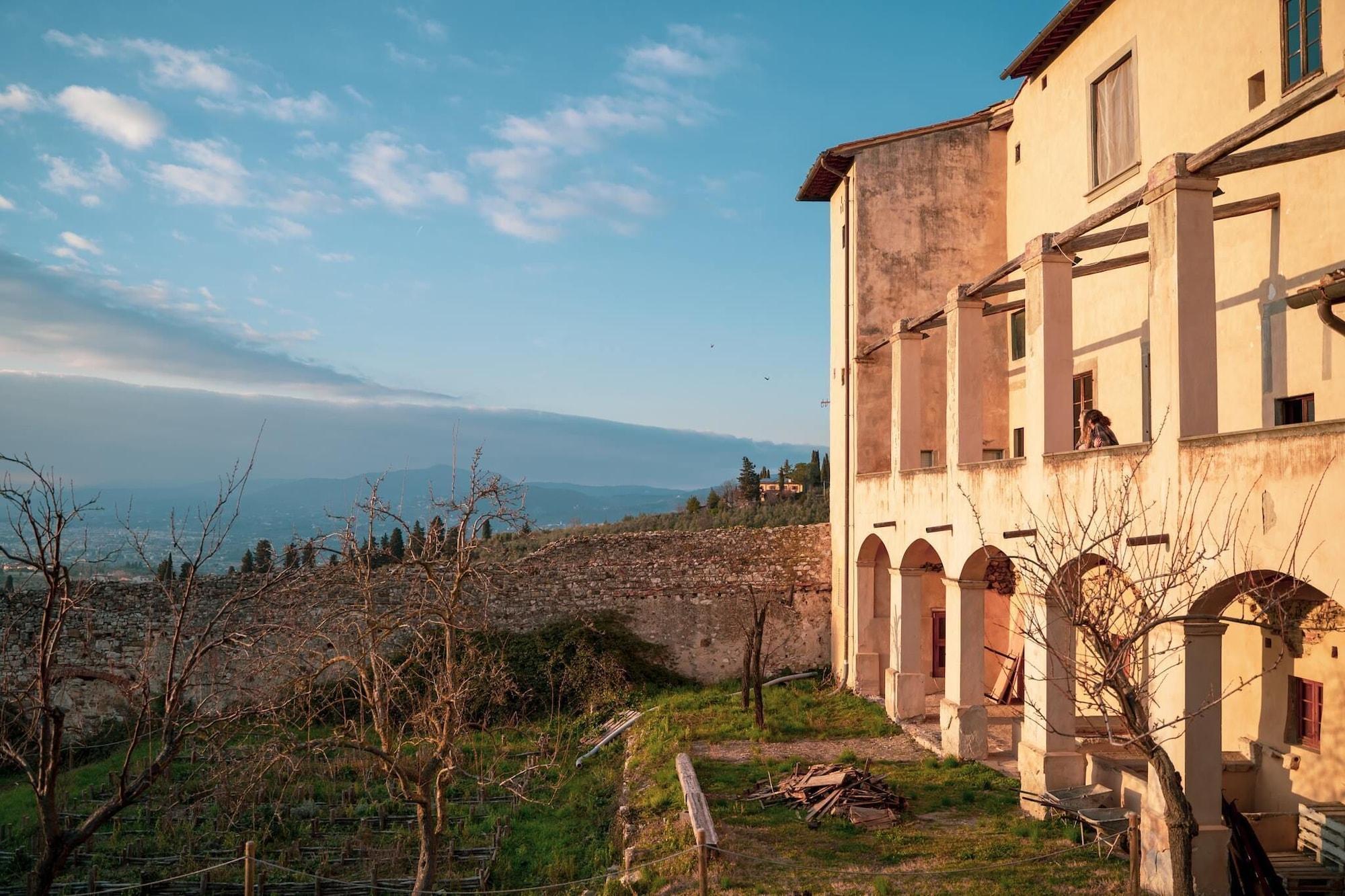 Vista Exterior Ostello del Bigallo - Bigallo Hostel