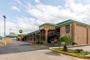 Alojamiento - Quality Inn Riverfront Center