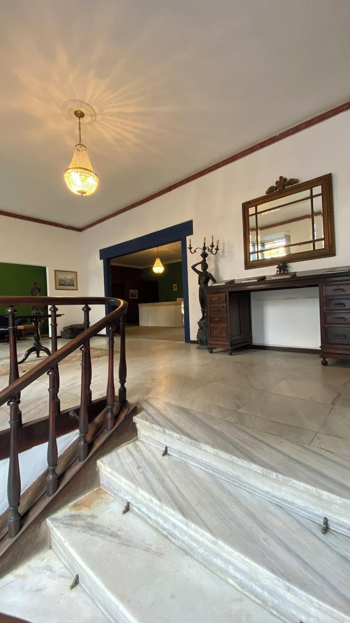 Vista Lobby Mara Palace Hotel