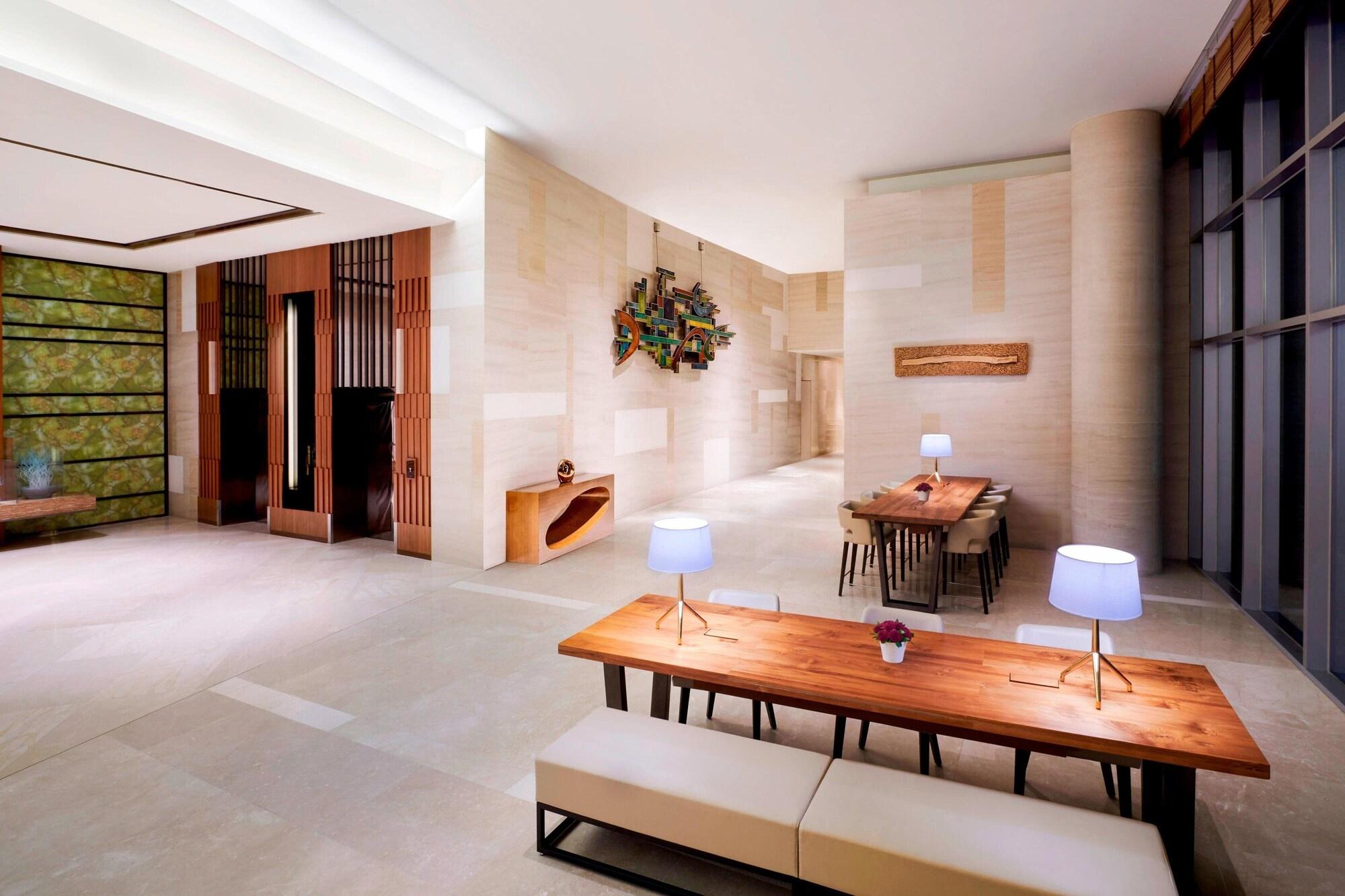 Vista Lobby Courtyard by Marriott Seoul Times Square