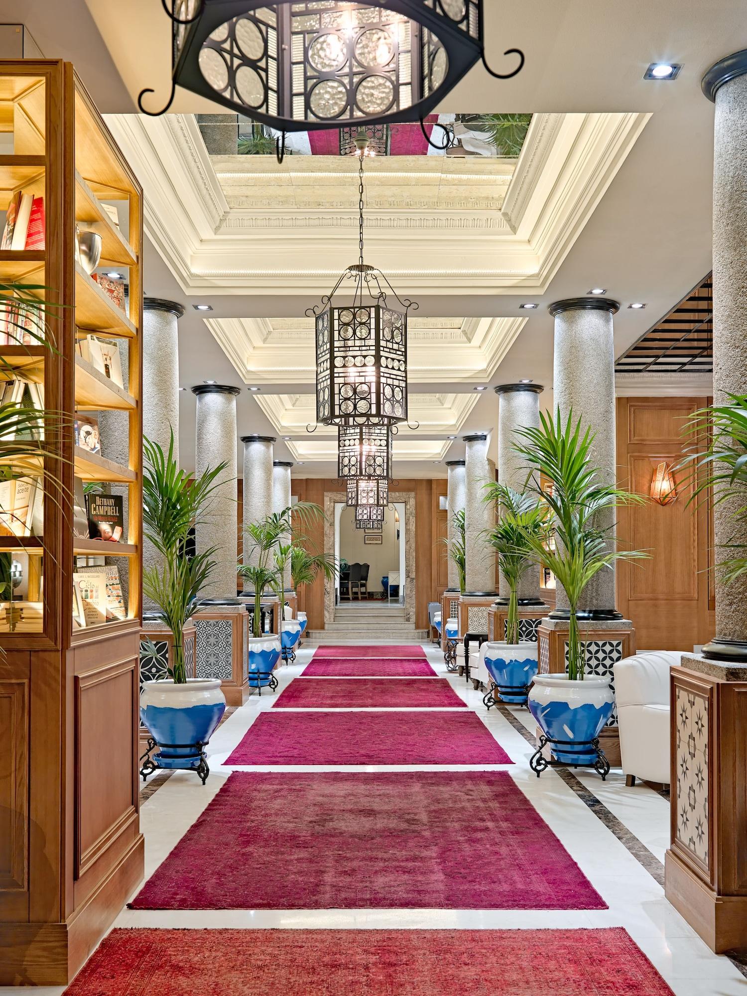 Vista Lobby H10 Villa de la Reina Boutique Hotel