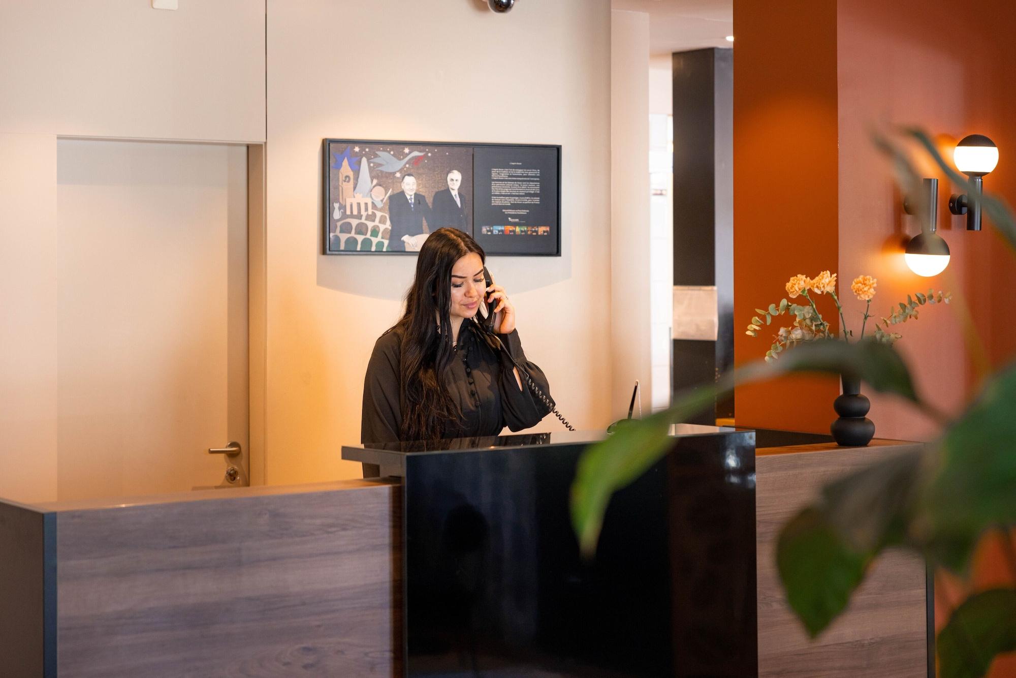 Vista Lobby ibis Sion Hotel