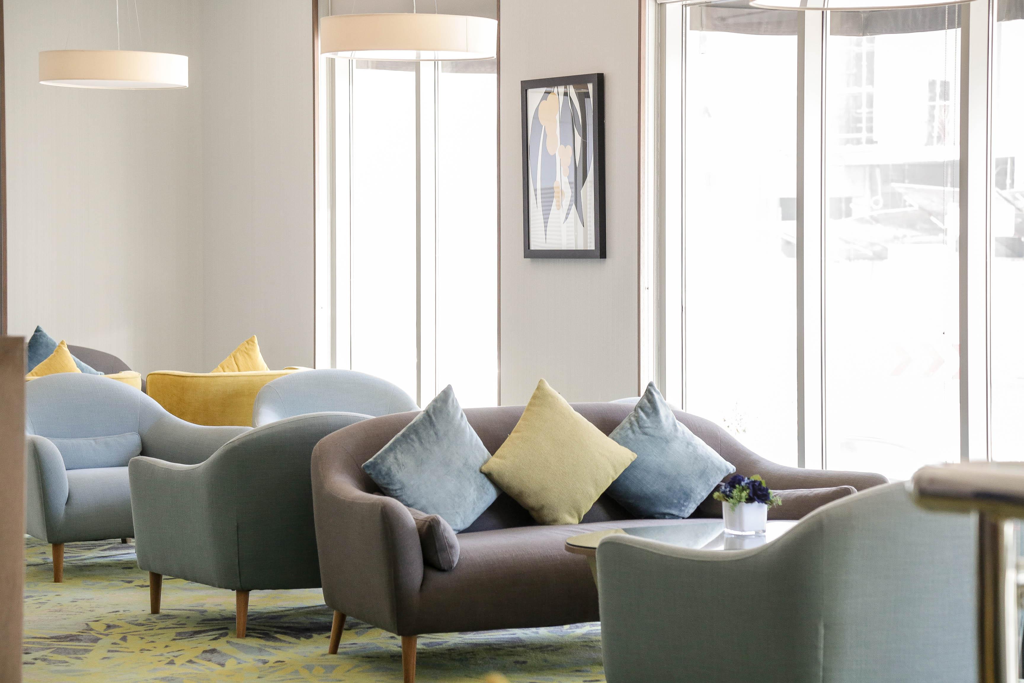 Vista Lobby MENA Plaza Hotel Albarsha