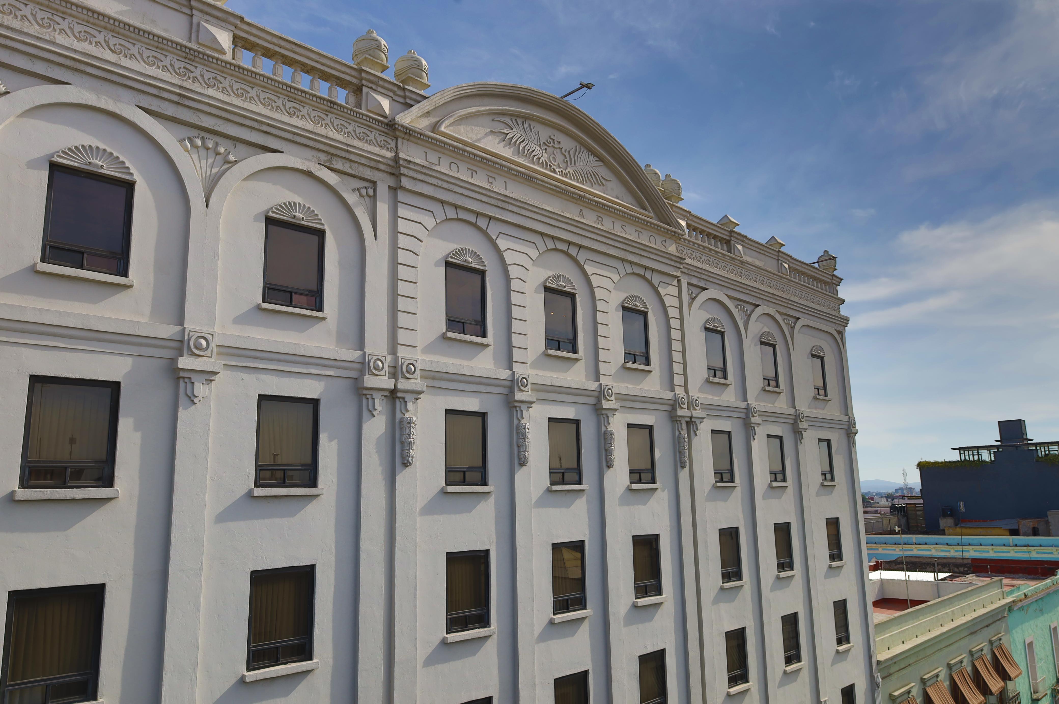 Vista Exterior Aristos Puebla