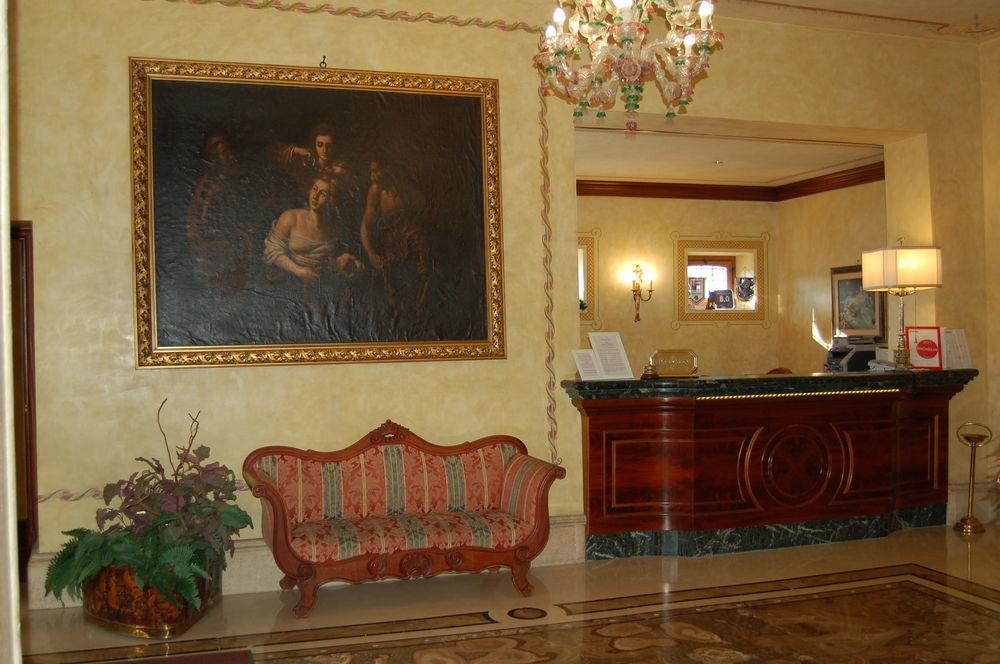 Vista Lobby Hotel Torre Sant Angelo