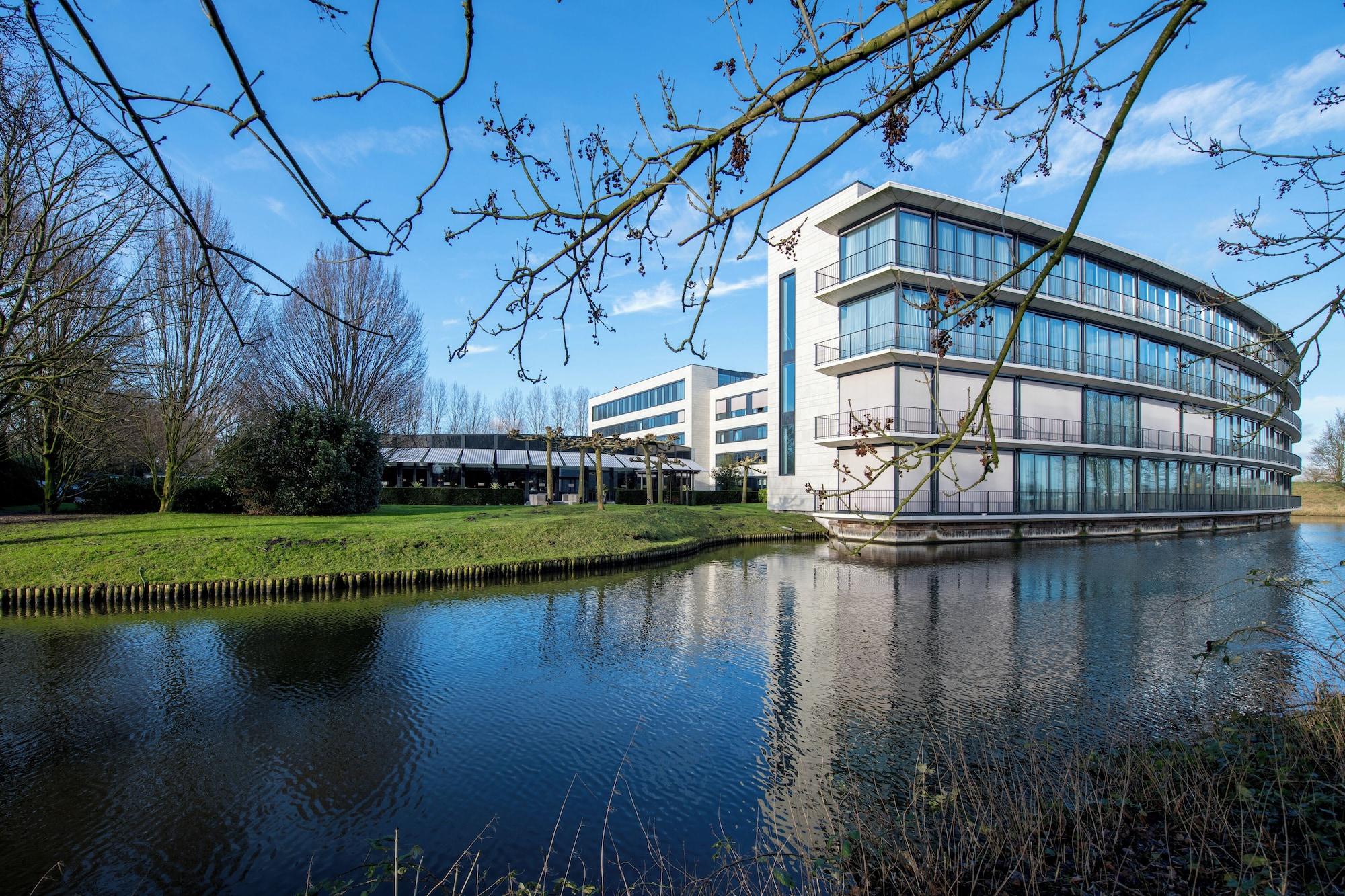 Vista Exterior Van der Valk Hotel - Nieuwerkerk aan den Ijssel