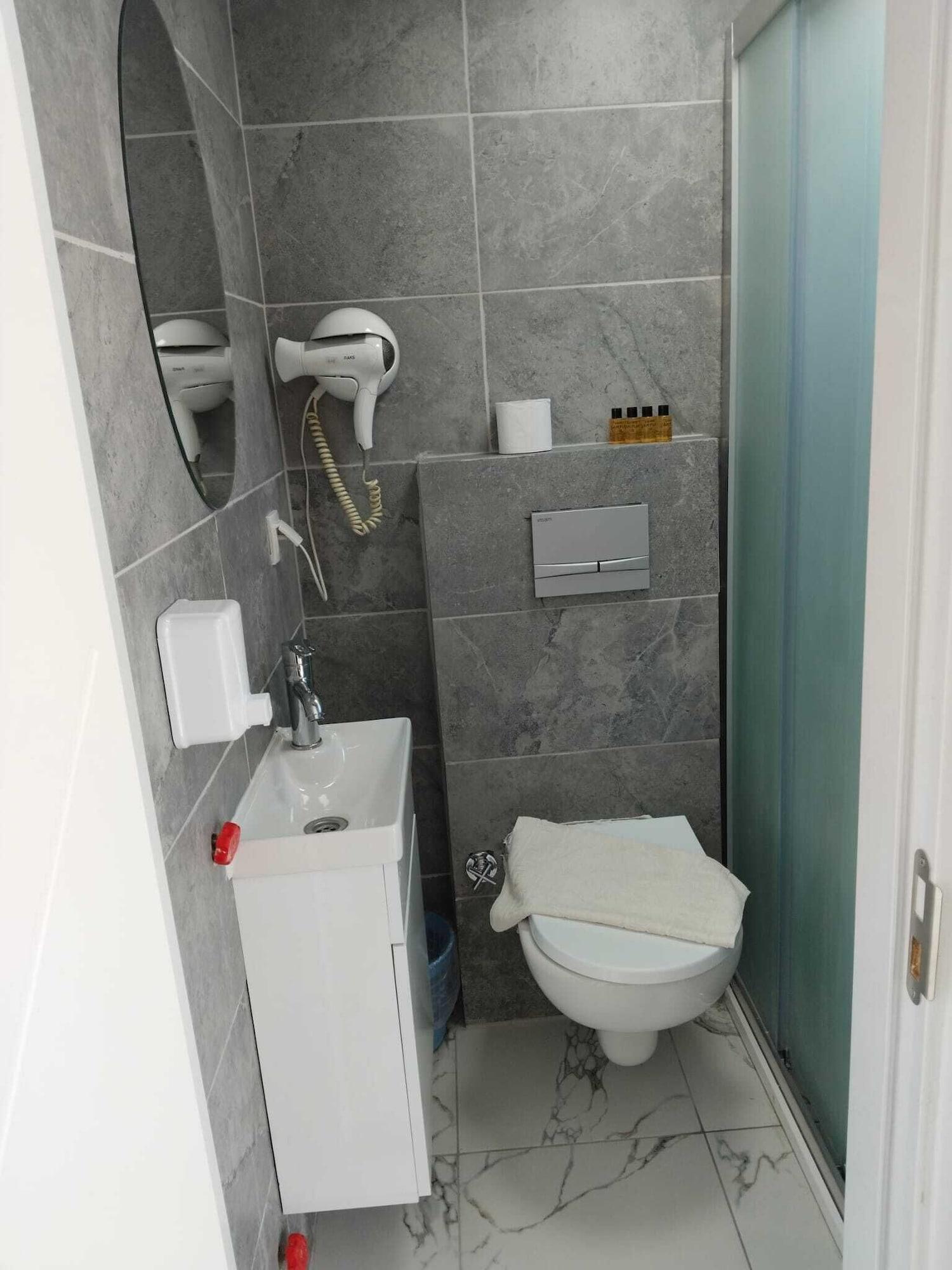 Equipamiento de Habitación Alibabam Apart Hotel