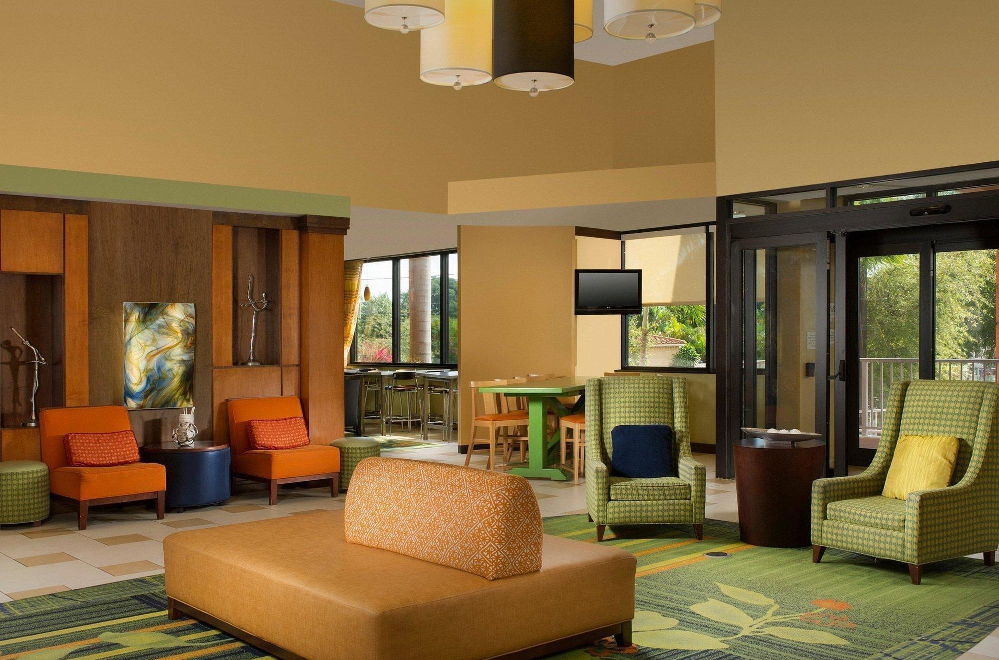 Vista Lobby Fairfield Inn & Suites Miami Airport