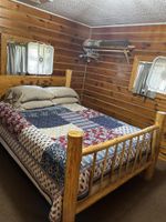 Alquiler Vacacional - Cozy 2 bedroom cabin on a 20 acre lake