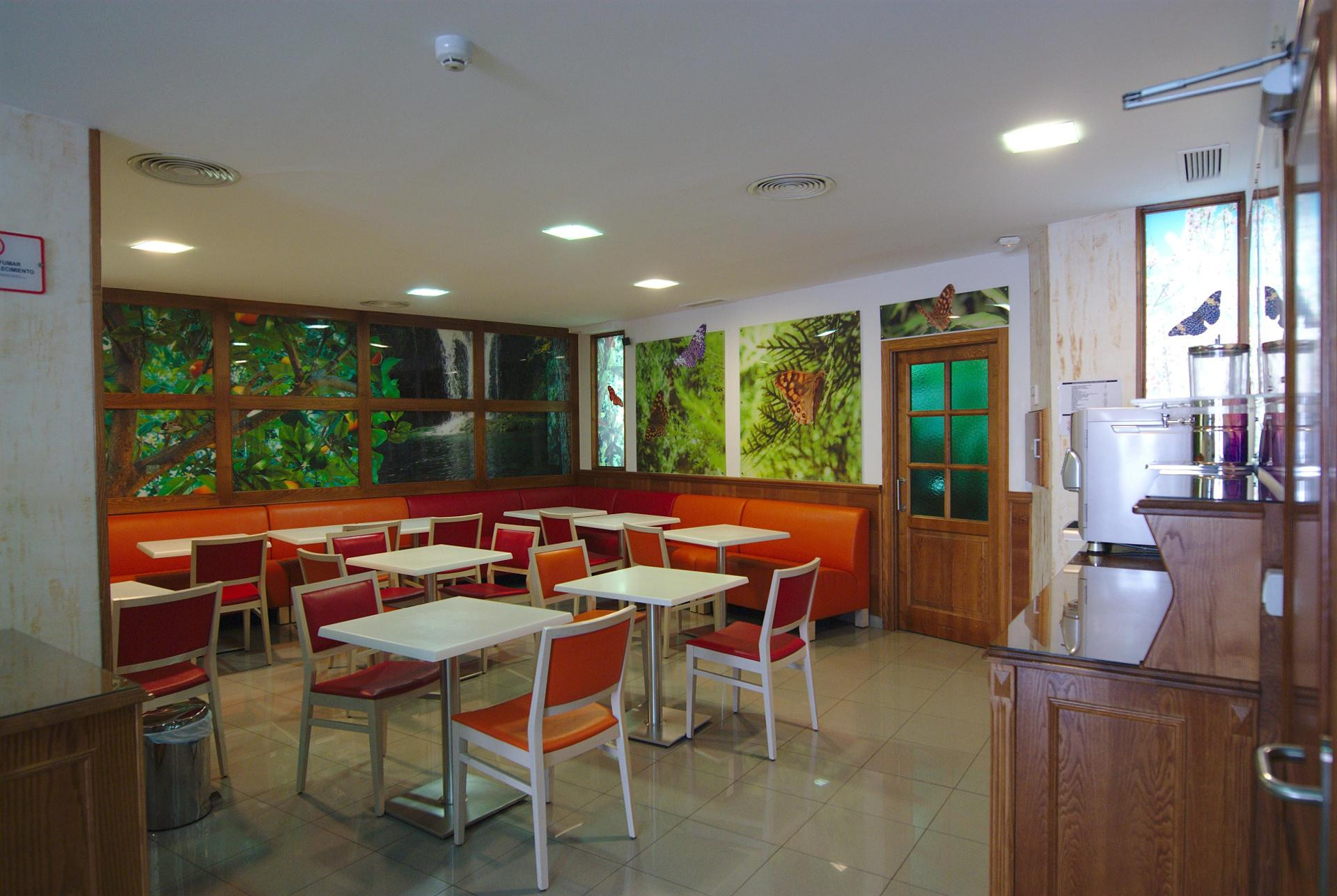 Bar/Salón Puerta del Mar