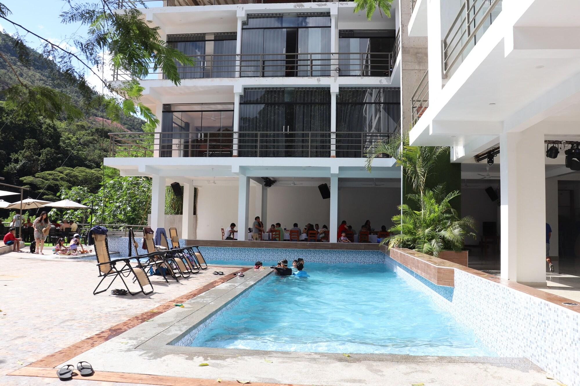 Vista Exterior Eco hotel Villa Suites