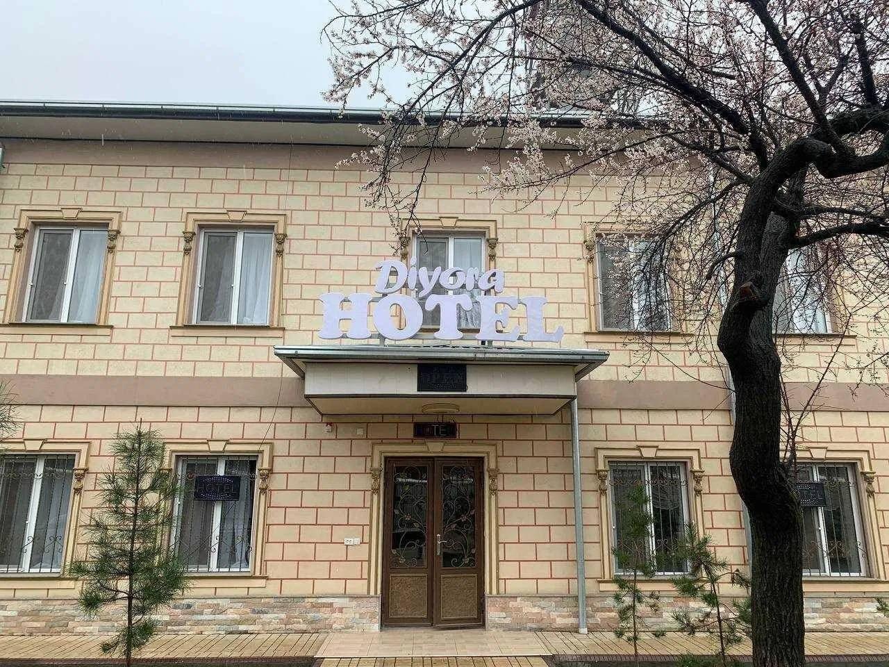 Vista Exterior Diyora Hostel
