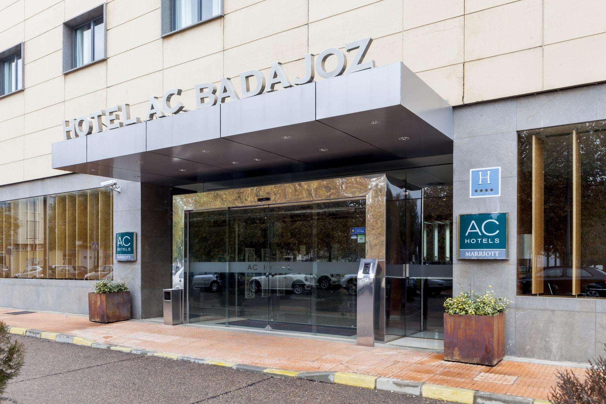Vista Exterior AC Hotel Badajoz by Marriott