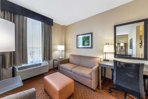 Alojamiento - Best Western Plus Kendall Hotel & Suites
