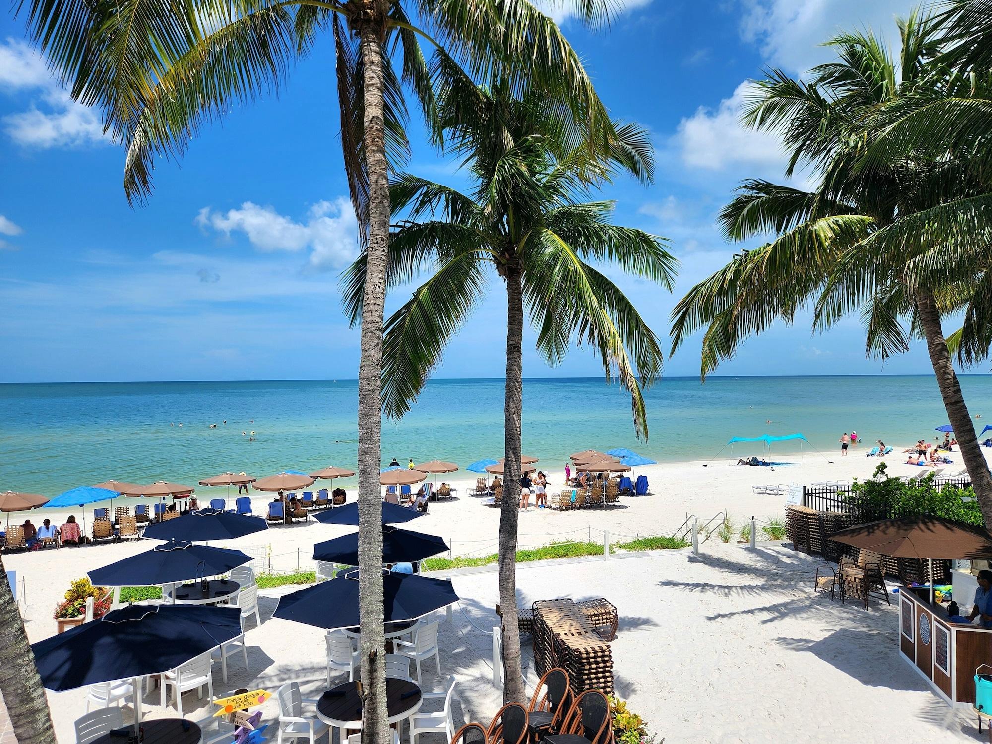 Playa Vanderbilt Beach Resort